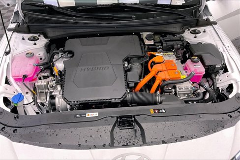 New 2025 Hyundai Elantra SEL image 11