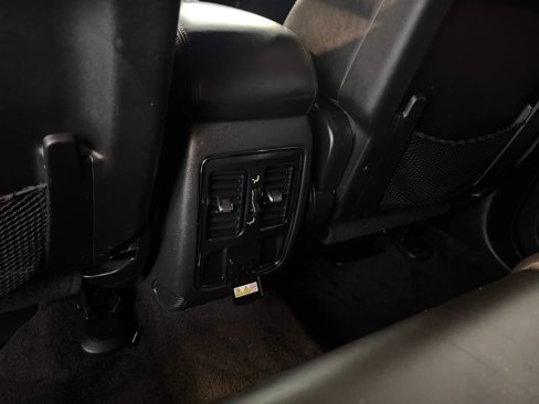 Used 2019 Jeep Grand Cherokee Altitude image 26