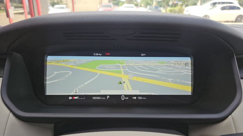 Used 2018 Land Rover Discovery HSE image 49