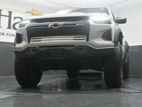 New 2026 Chevrolet Colorado ZR2 w/ ZR2 Bison Edition image 4