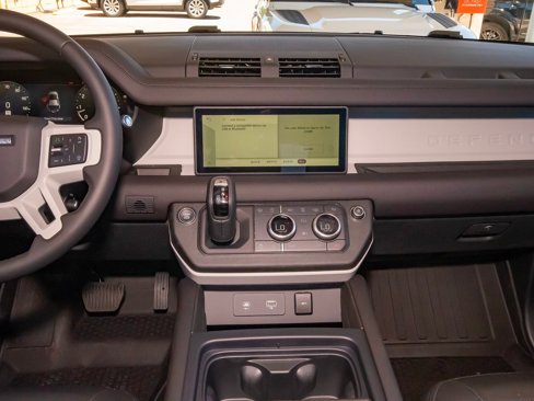 New 2024 Land Rover Defender 110 S image 23