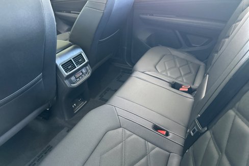 New 2026 Volkswagen Atlas SE image 11