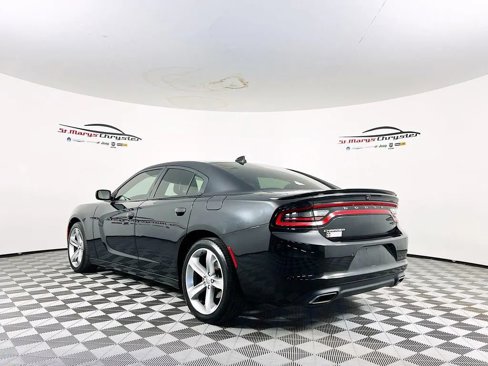 Used 2015 Dodge Charger SXT w/ Plus Group image 6