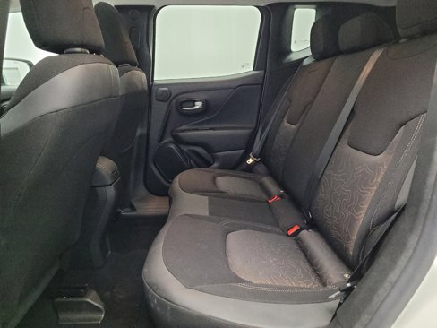 Used 2023 Jeep Renegade Latitude w/ Sun/Sound Group image 18