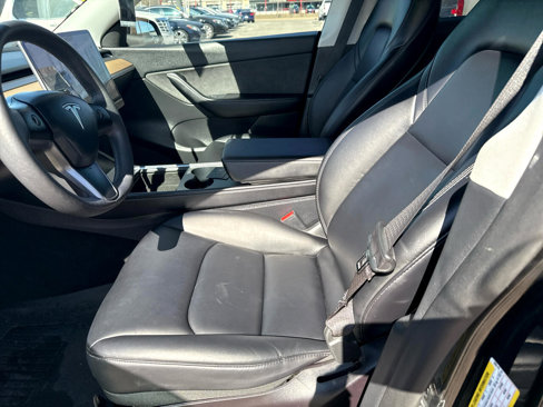 Used 2021 Tesla Model Y Long Range image 13