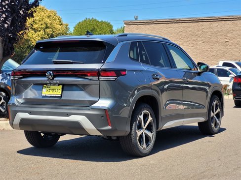 New 2025 Volkswagen Tiguan SE image 3