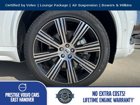 Used 2025 Volvo XC90 B6 Ultra w/ Lounge Package image 9