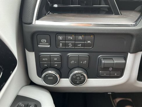 New 2026 Chevrolet Tahoe Premier image 18