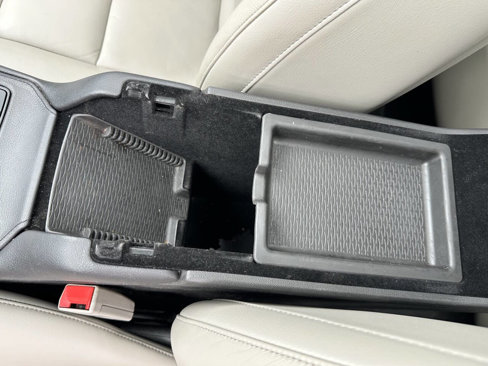 Used 2019 Cadillac XT4 Premium Luxury w/ Cold Weather Package image 39