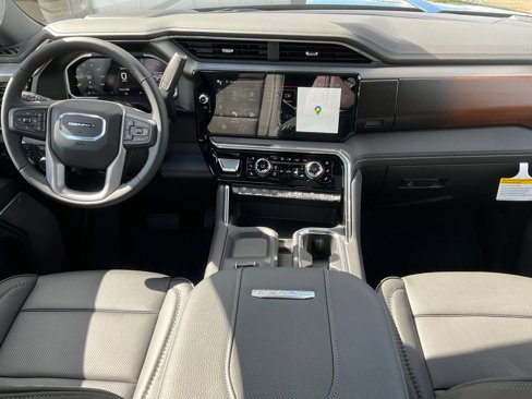 New 2026 GMC Sierra 3500 Denali w/ Denali Reserve Package image 3