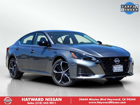 Used 2024 Nissan Altima 2.5 SR image 1