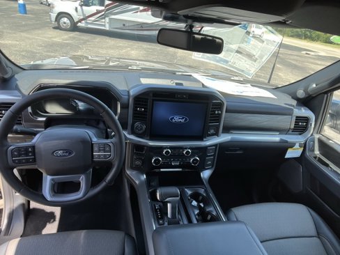 New 2025 Ford F150 Lariat image 8