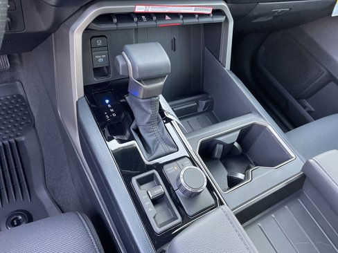 New 2026 Toyota Tundra SR5 image 9