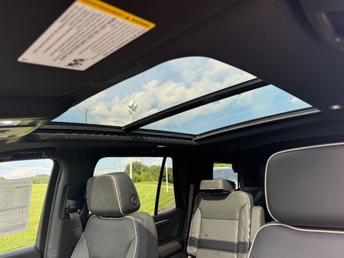 New 2025 Chevrolet Tahoe Premier w/ Sun And Tow Package image 25
