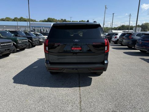 New 2025 Ford Expedition Platinum image 6