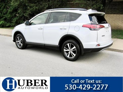 Used 2018 Toyota RAV4 XLE image 2