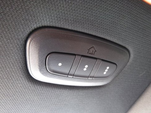 New 2026 RAM 1500 4x4 Crew Cab image 31