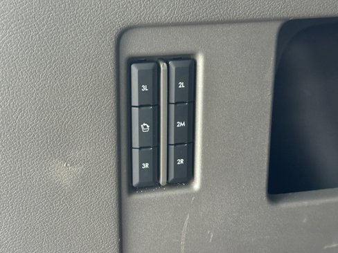Used 2023 Lincoln Navigator L Reserve image 35