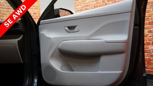 Used 2024 Hyundai Kona SE image 62