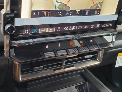 New 2025 GMC Hummer EV 3X image 9