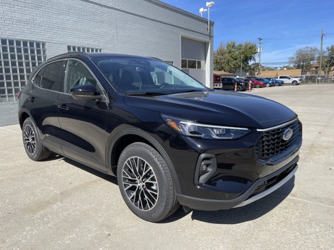 New 2026 Ford Escape SE image 2