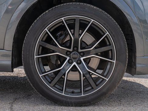 Used 2021 Audi SQ8 Premium Plus w/ SQ8 Black Optic Package image 13
