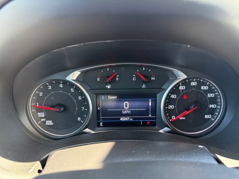 Used 2024 GMC Terrain SLE image 16
