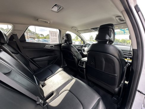 Used 2023 Kia Sportage EX image 24