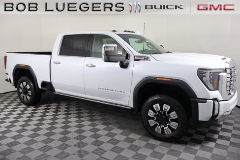 New 2026 GMC Sierra 2500 Denali w/ Denali Reserve Package image 2