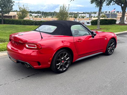 Used 2017 FIAT 124 Spider Abarth image 32