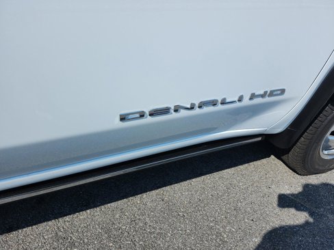 New 2026 GMC Sierra 3500 Denali Ultimate image 5