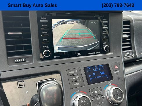 Used 2019 Toyota Sienna SE image 36