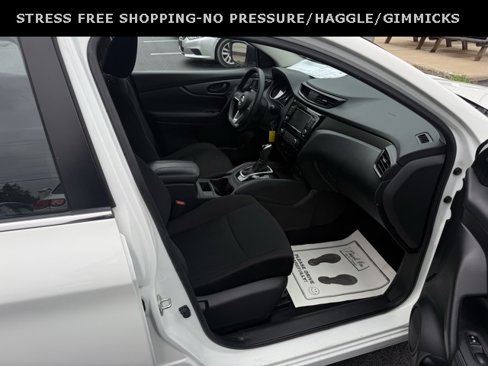 Used 2019 Nissan Rogue Sport S image 32