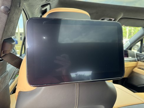 New 2025 Cadillac Escalade IQ Luxury 2 image 19
