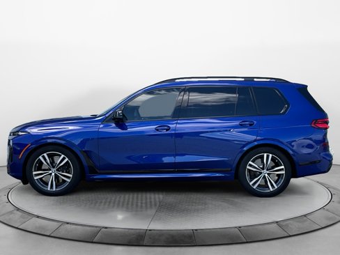 New 2026 BMW X7 M60i image 4