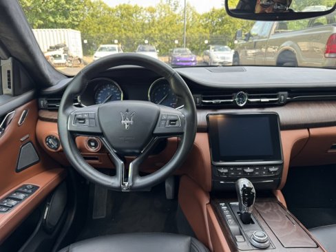 Used 2018 Maserati Quattroporte S GranLusso image 20