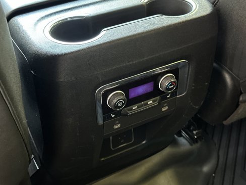 Used 2023 Chevrolet Suburban Premier image 14