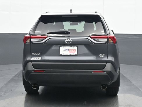 Used 2023 Toyota RAV4 XLE image 5