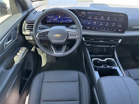 New 2025 Chevrolet Traverse LT w/ Driver Confidence Package image 13