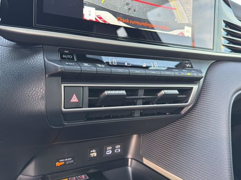 New 2026 Toyota Camry Hybrid image 23
