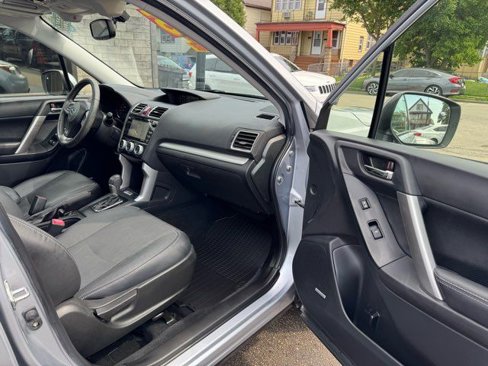 Used 2016 Subaru Forester 2.5i Touring w/ Eyesight & Navigation System image 31