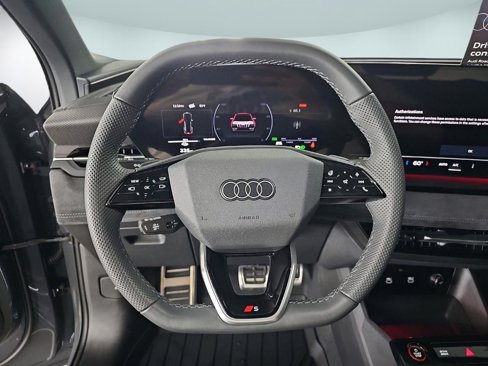 New 2025 Audi SQ6 e-tron Prestige image 12
