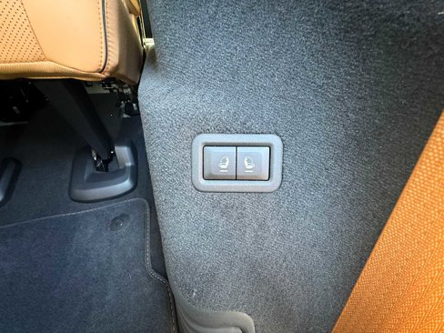 New 2025 Jeep Grand Wagoneer Series III image 18
