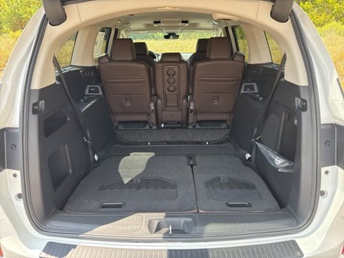 New 2026 Honda Odyssey Touring image 11