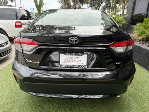 Used 2022 Toyota Corolla LE image 5