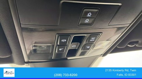 Used 2022 Volkswagen Tiguan SE R-Line image 35
