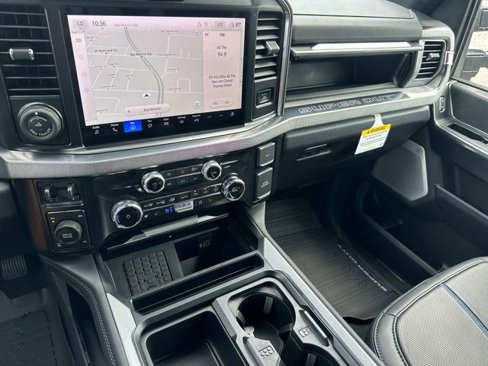 New 2025 Ford F250 Platinum w/ FX4 Off-Road Package image 44