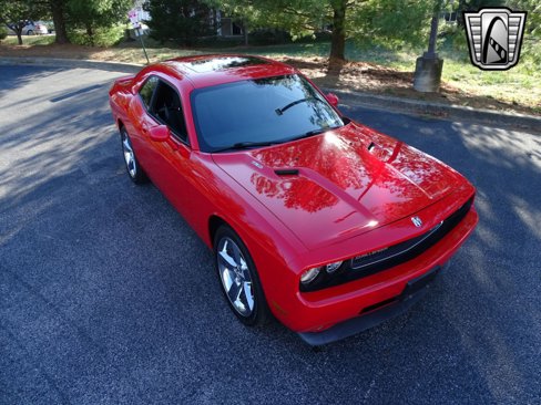 Used 2009 Dodge Challenger R/T image 8