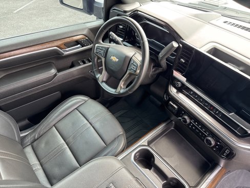 Used 2024 Chevrolet Silverado 2500 High Country w/ High Country Premium Package image 31