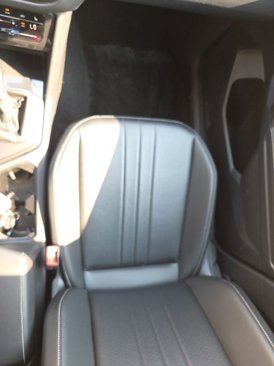 Used 2022 Volkswagen Tiguan SE w/ Panoramic Sunroof Package image 18